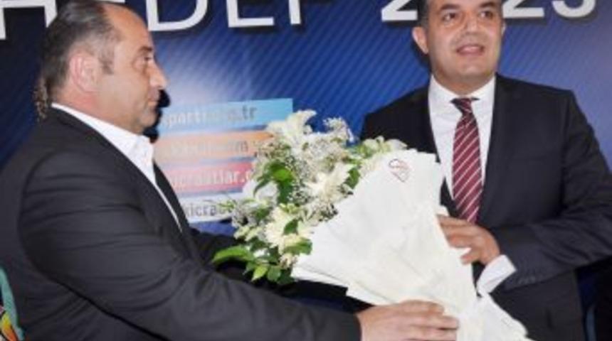 AK Partili G&uuml;ney, Aday Adaylığı I&ccedil;in G&ouml;revinden Istifa Etti