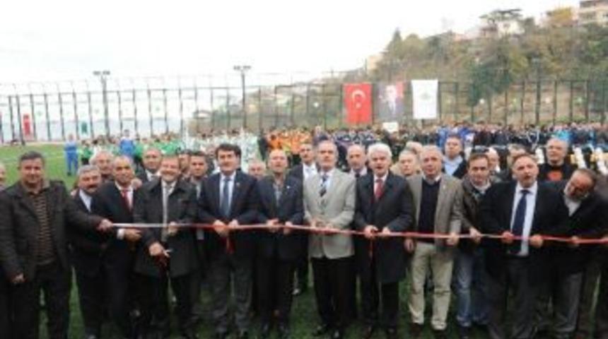 Alacahırka Spor Tesisleri T&ouml;renle A&ccedil;ıldı