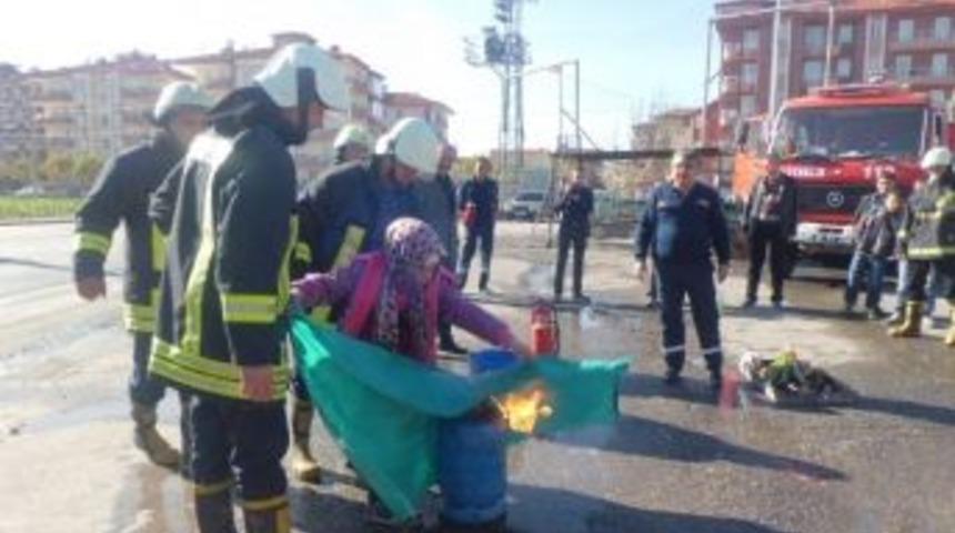 &Ccedil;ocuk Evlerine Yangın Ve G&uuml;venlik Eğitimi