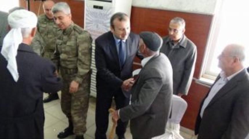 Siirt&rsquo;te Jandarma Husumetli İki Aileyi Barıştırdı