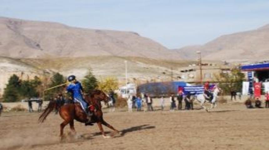 Erzurum Akıncılar Spor Kul&uuml;b&uuml;, Atlı Cirit T&uuml;rkiye Şampiyonu Oldu
