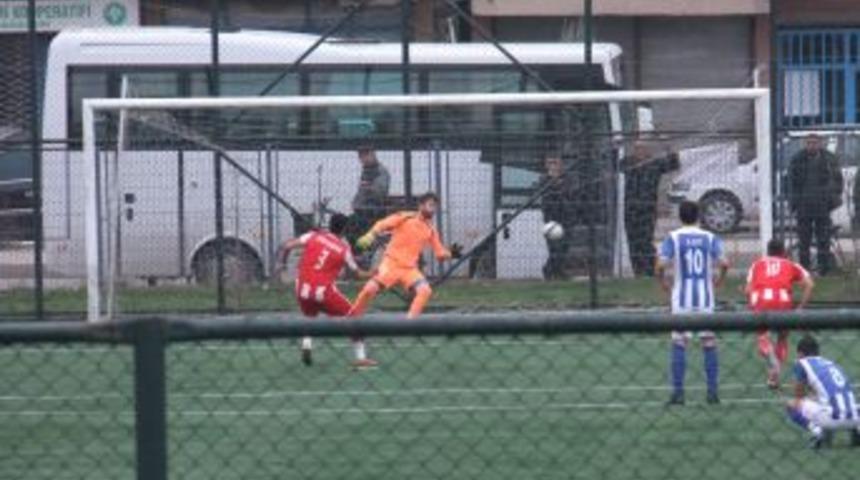 Samsun'daki S&uuml;per Amat&ouml;r Lig Ma&ccedil;ında Kavga &Ccedil;ıktı