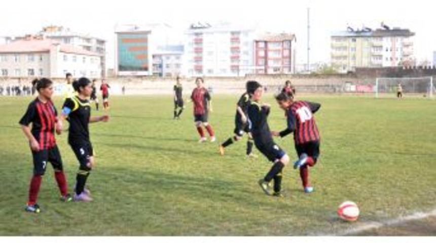 Muş Kartalspor, Van Takımına 1-0 Yenildi