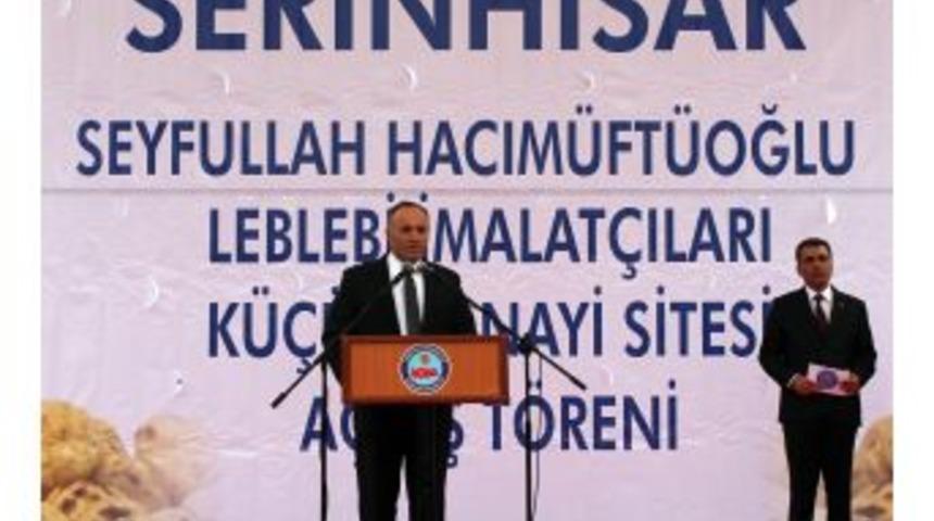 Bakan G&uuml;ler: Hangi G&ouml;revde Olursanız Olun Vatandaşın G&ouml;nl&uuml;n&uuml; Alın