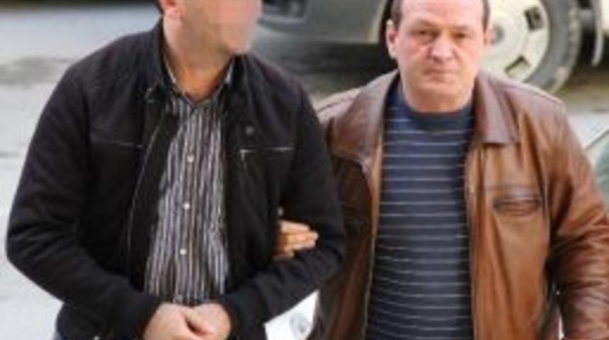 Misafir olduğu evi soydu