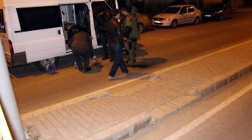 Ağrı&rsquo;da Ş&uuml;pheli &Ccedil;anta Korkuttu