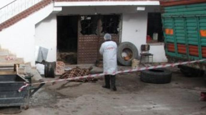 Lastikten Ayrılan Jant 1 Kişiyi &Ouml;ld&uuml;rd&uuml;