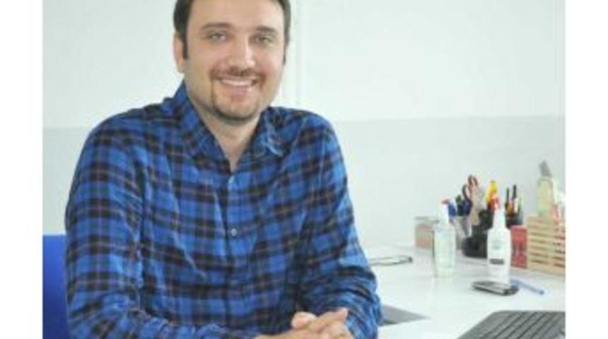 Gen&ccedil;ler Bir Yılda 175 Milyon SMS Atmış