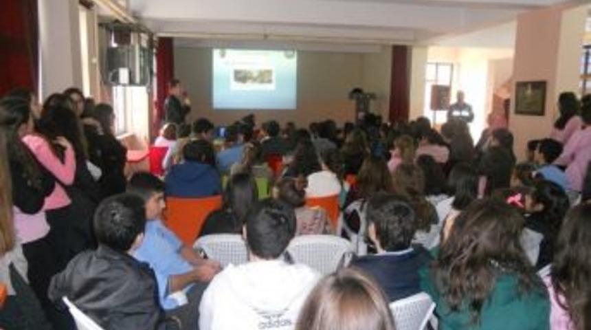 Tekirdağ Emniyeti Siber Su&ccedil;larla M&uuml;cadele Semineri Verdi