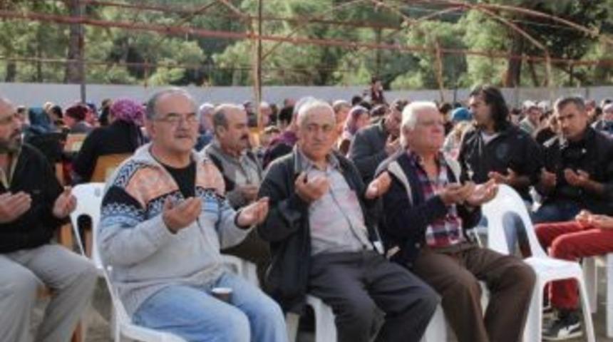 Tekirova Belediyesi Vatandaşlara Aşure İkram Etti