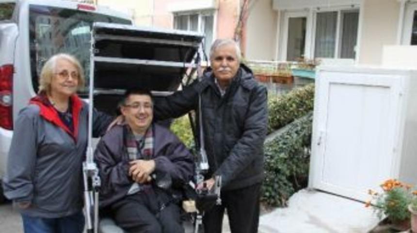 (&ouml;zel Haber) Bu Tekerlekli Sandalyeden D&uuml;nyada Sadece Bir Tane Var