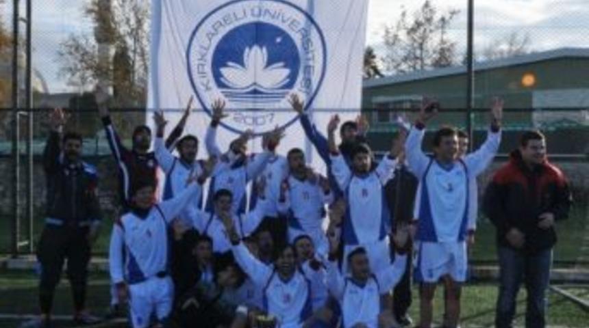 Kl&uuml; Futbol Takımı 1. Lige Y&uuml;kseldi