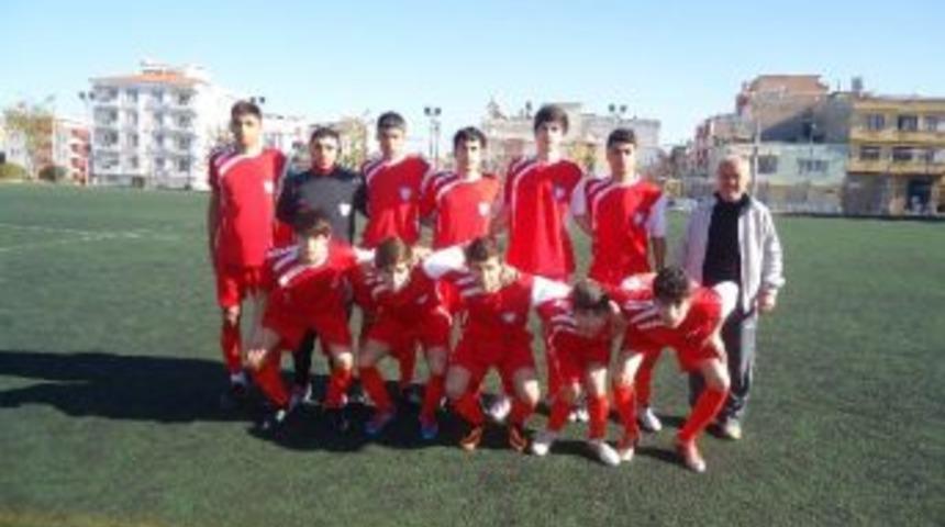 Şahinbey U 17 Gen&ccedil;ler T&uuml;rk Telekom Spor&rsquo;u 7-1 Yendi