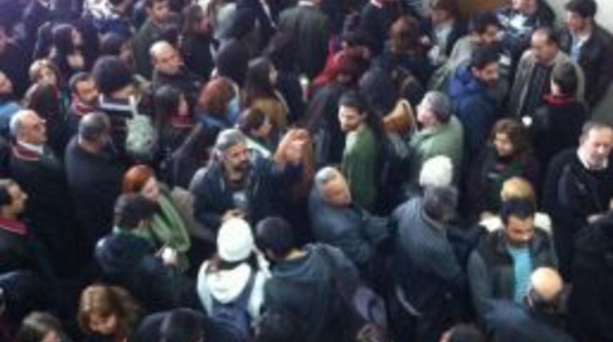 Ethem Sarıs&uuml;l&uuml;k Davası Başladı