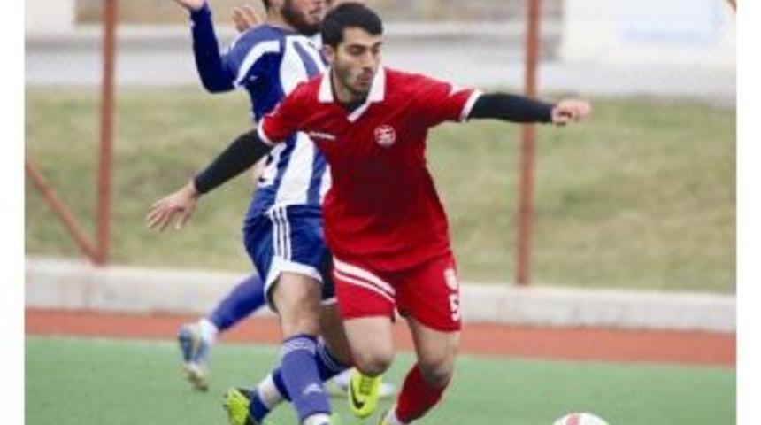 G&ouml;lbaşı Puan Kaptırdı