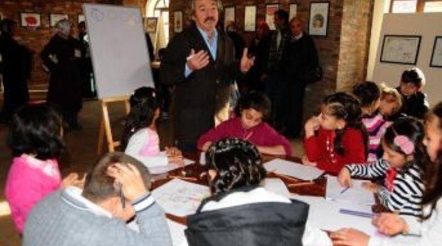 Geleceğin Karikat&uuml;ristleri Yetişiyor