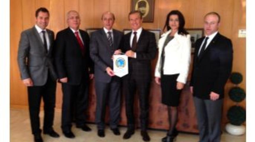 RUMELİSİAD&rsquo;lı Işadamlarından Staj Imkanı