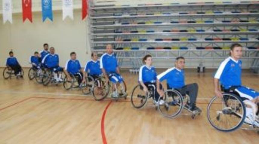 Engelli Basketbolcular Zirve Koşuyor
