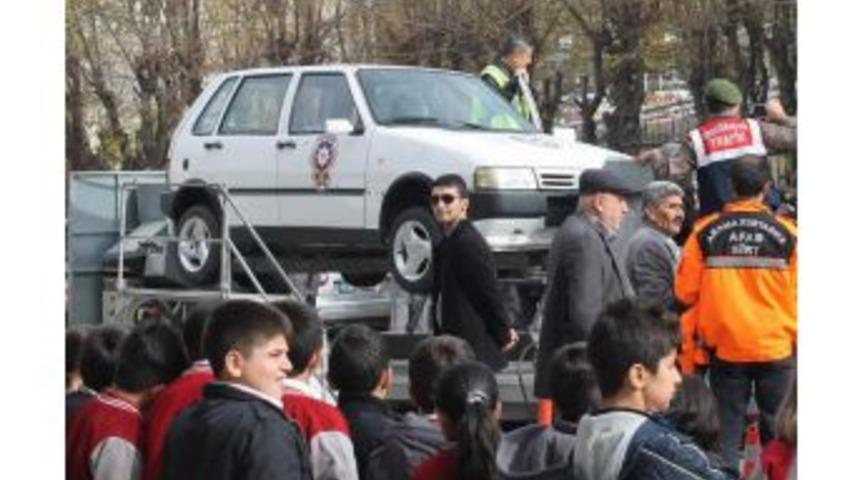 Siirt&rsquo;te Emniyet Kemerinin &Ouml;nemi Anlatıldı