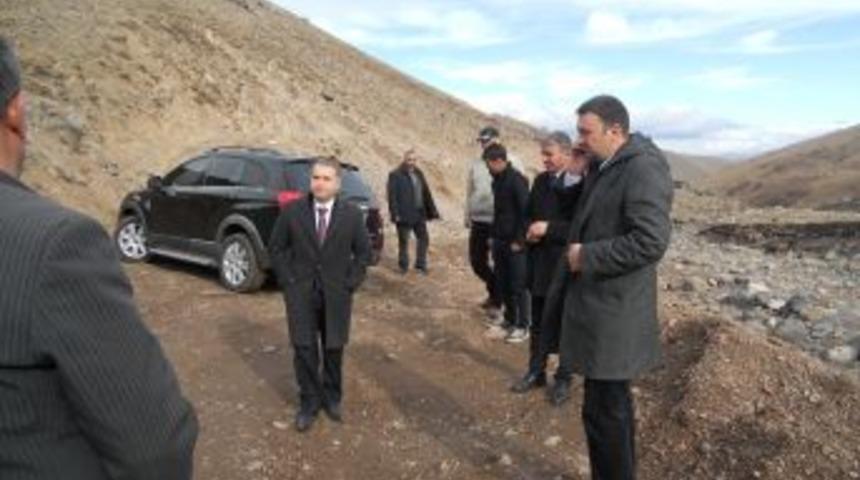 Kaymakam Duru i&ccedil;me su problemini yerinde inceledi,