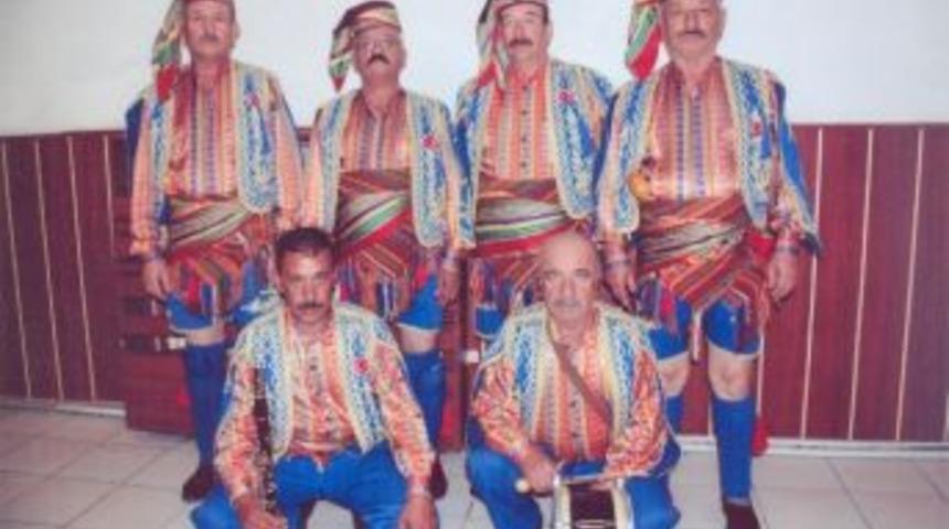 35 Yıldır Ayrılmayan Eskişehir Zeybek Ekibi