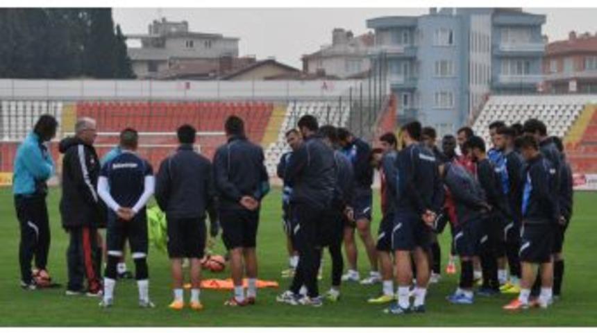 Teknik Direkt&ouml;r Ertekin: Trabzonspor'u Yenersek T&uuml;rkiye G&uuml;ndemine Gireriz