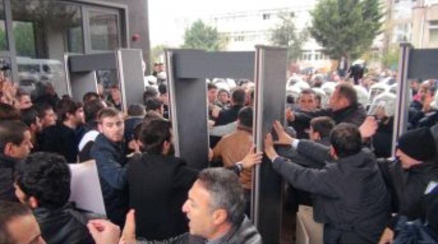 Marmara &Uuml;niversitesi'nde Arbede