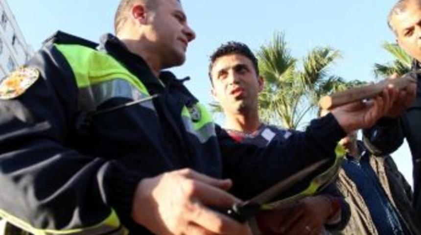 Toplu Taşıma Ara&ccedil;larından &Ccedil;ıkanlar Şaşkına &Ccedil;evirdi