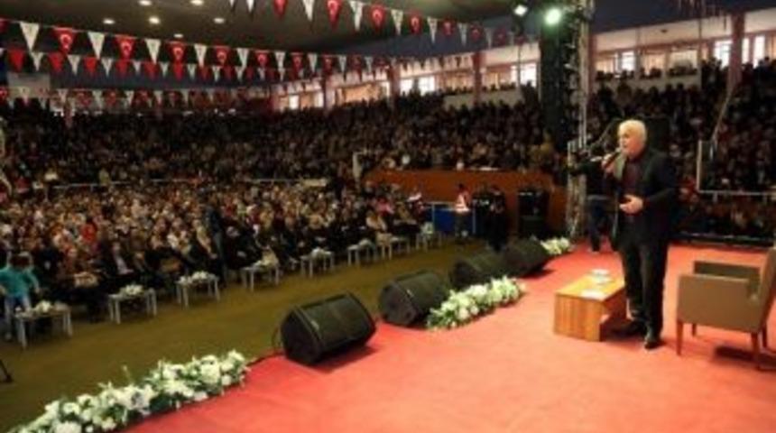 Gaziantepliler İlahiyat&ccedil;ı Hatipoğlu&rsquo;nun Programına Akın Etti