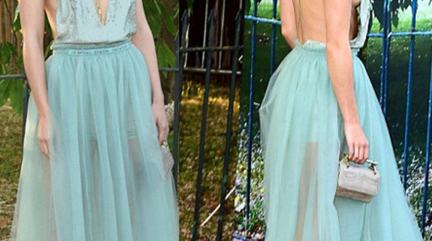 Suki Waterhouse şıklığıyla b&uuml;y&uuml;ledi!