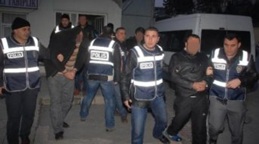 Polisin Bbg Evi Gibi İzlediği Oto Hırsızlığı Davasında Ceza Yağdı
