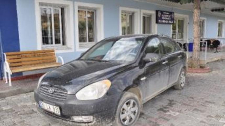 Kiralık Ara&ccedil;la Hırsızlık Yapan Şahıslar Yakalandı