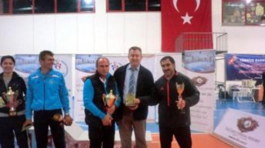 Badminton&rsquo;da Erzincanlı Sporculardan B&uuml;y&uuml;k Başarı