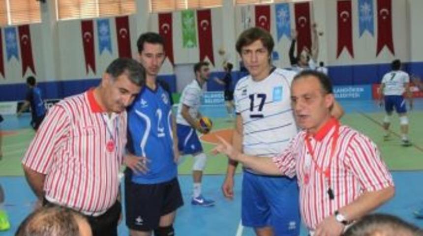 Filenin Dadaşları Evinde Puan Vermiyor