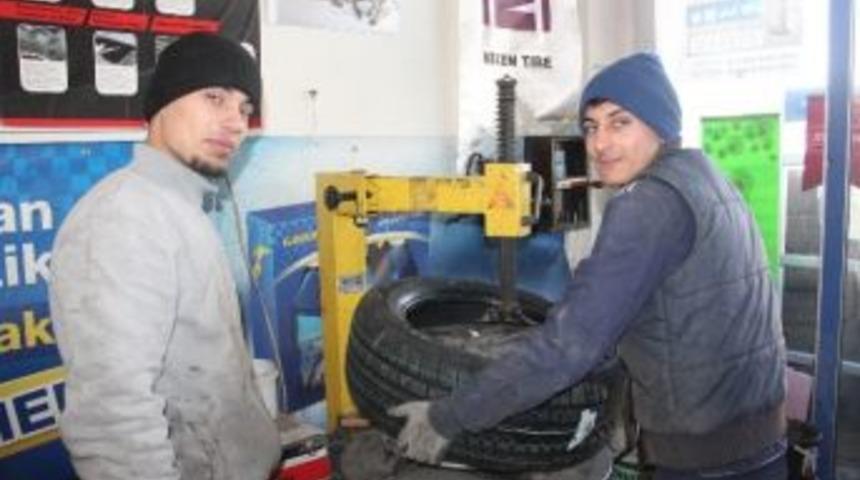 Edirne'de Kış Lastiğine Yoğun Talep