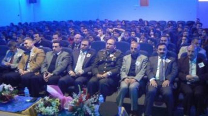 Engelliler G&uuml;n&uuml;'nde Konferans