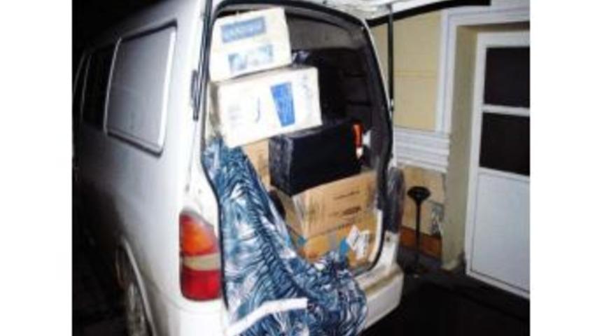 Kahramanmaraş&rsquo;ta G&uuml;mr&uuml;k Ka&ccedil;ağı Sigara Ve Şeker Operasyonu