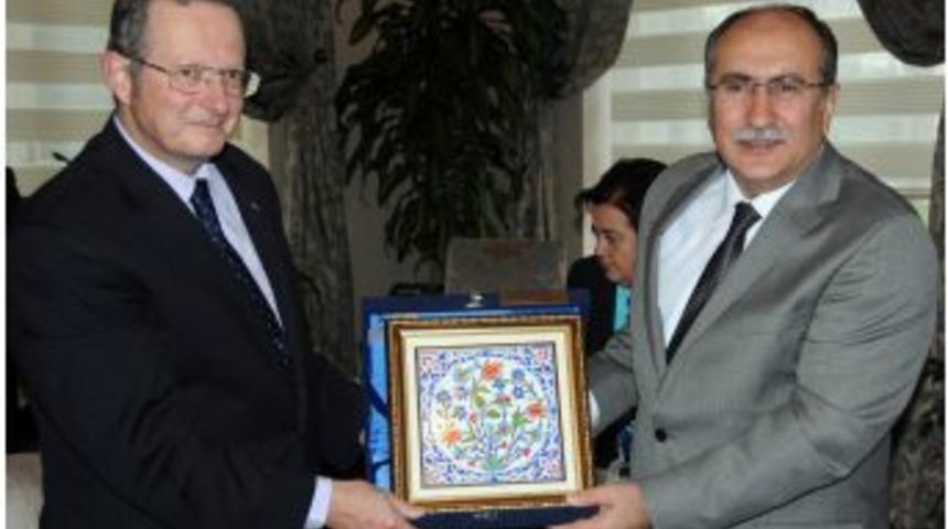 Bel&ccedil;ika B&uuml;y&uuml;kel&ccedil;isi: Yatırım I&ccedil;in T&uuml;rkiye&rsquo;nin En Dinamik Şehri Manisa