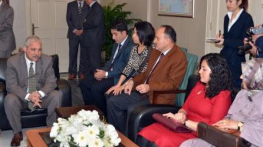 Muğla Valisi G&uuml;ven&ccedil;er Engelli Derneklerini Kabul Etti