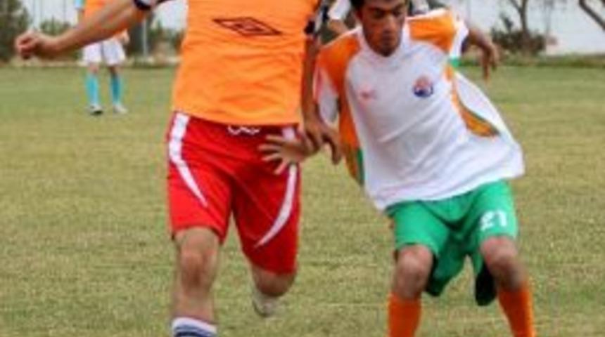 Engelliler İle Askerler Dostluk Ma&ccedil;ı Yaptı