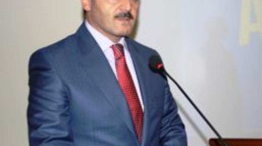 Mş&uuml;&rsquo;de &lsquo;insan Hakları Ve Anayasa Yargısı&rsquo; Konulu Konferans