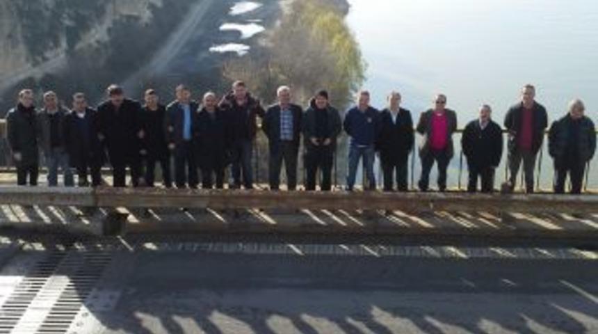 &Uuml;nyeli Işadamları Romanya'yla G&ouml;n&uuml;l K&ouml;pr&uuml;s&uuml; Kurdu