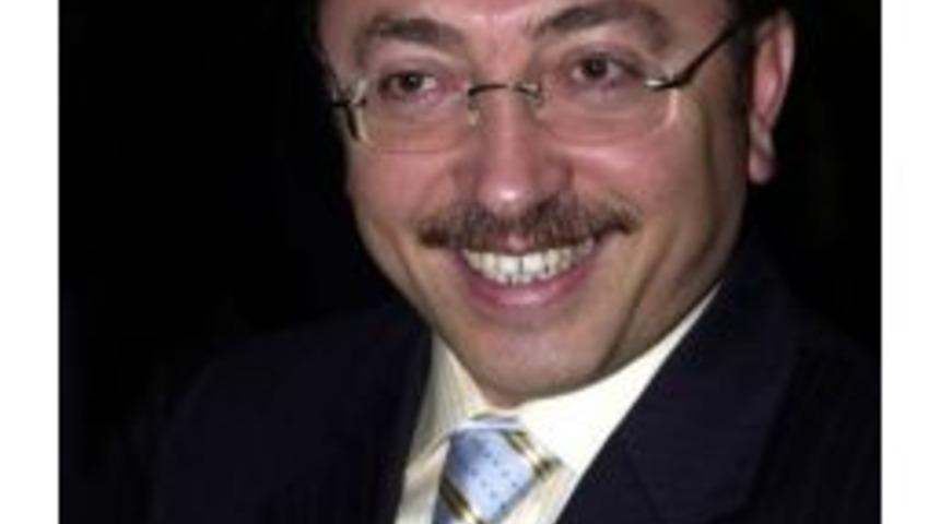 Azim &Ouml;zt&uuml;rk: "aday Olmak &Ouml;nemli Değil"