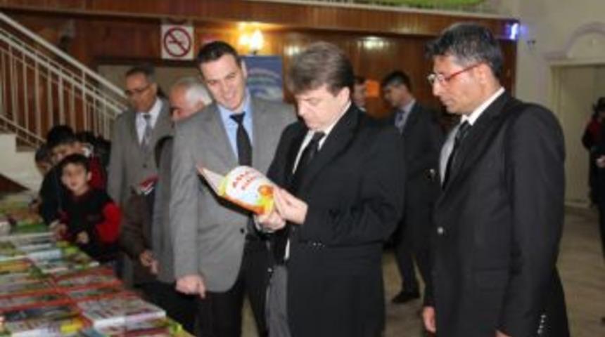 Korkuteli Kitap Şenliği Başladı