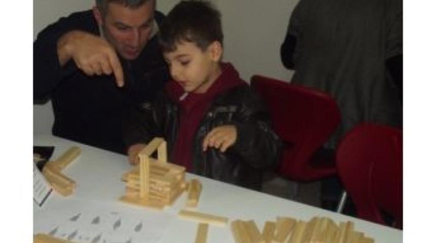 Anasınıfı &Ouml;ğrencileri Babaları İle U&ccedil;ak Yaptılar