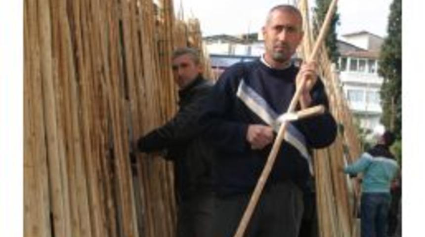 Zeytin Hasat Sırıkları Satılmaya Başladı