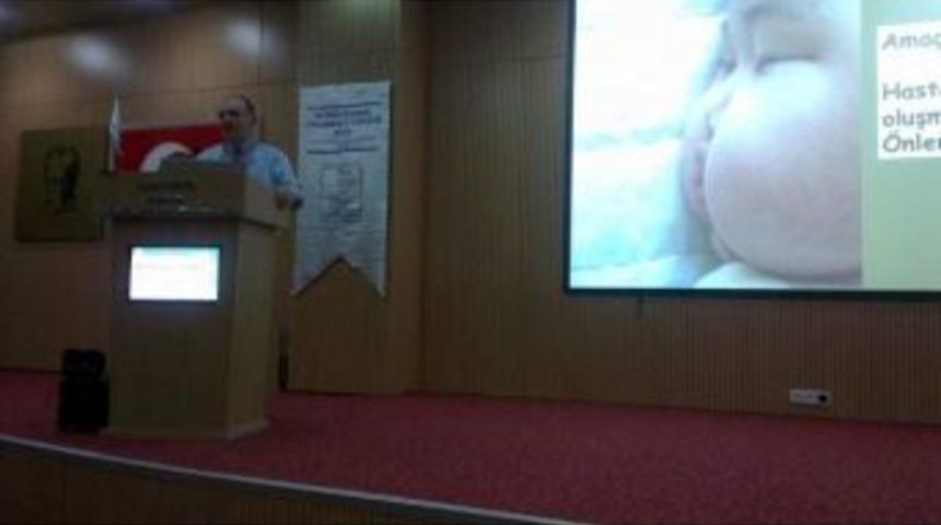 Doktorlara &Ccedil;ocuk İstismarı Ve Beslenme Konulu Seminer Verildi