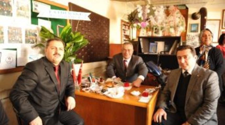 Başkan Vekili Bakıcı Engelliler Derneği'ni Ziyaret Etti