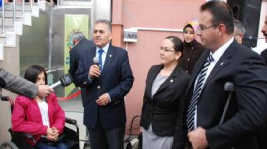 Memduh B&uuml;y&uuml;kkılı&ccedil;: Engelliler I&ccedil;in Engelleri Kaldırıyoruz