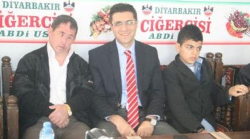 Kaymakam S&ouml;nmezay, Engellilerle Yemekte Bir Araya Geldi